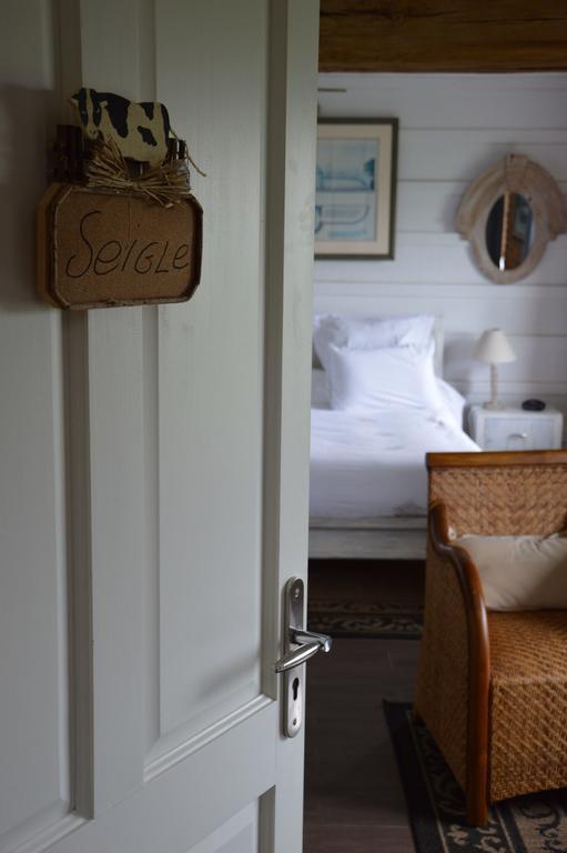 La Grange Des Marettes Bed & Breakfast Cléres Eksteriør bilde