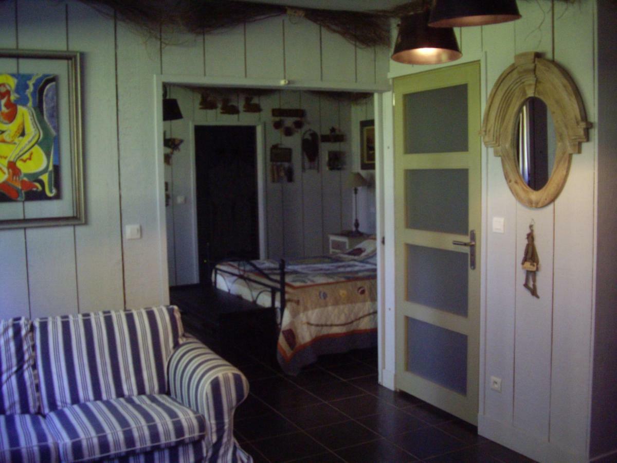 La Grange Des Marettes Bed & Breakfast Cléres Eksteriør bilde